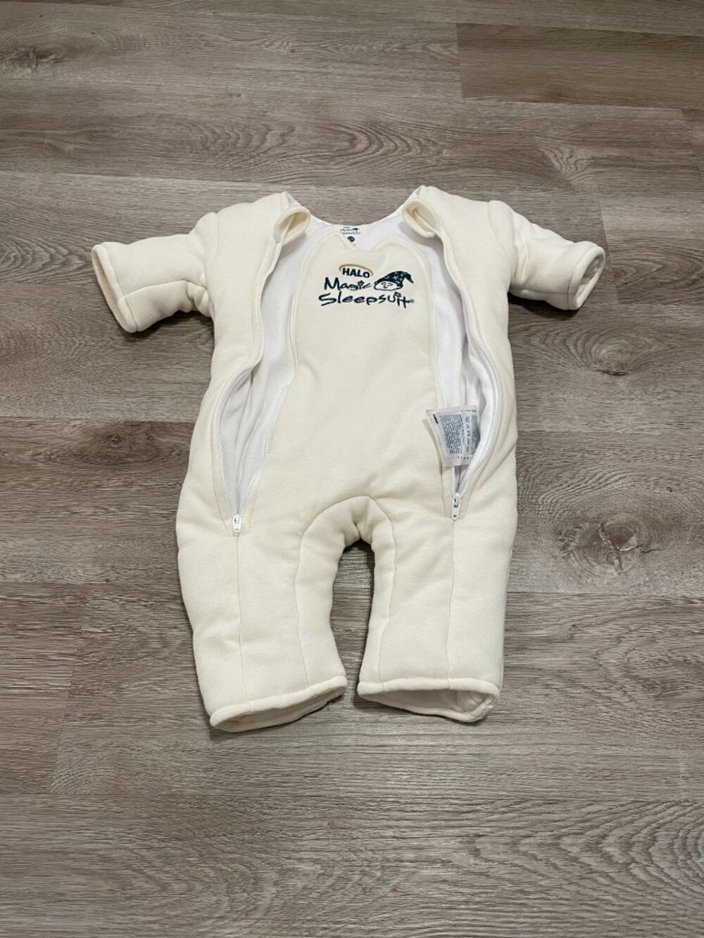 Sleepsuit - Picture 15 of 15